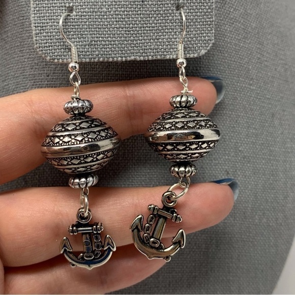 Silver Toned Globe and Anchor Dangle Earrings - Picture 6 of 7